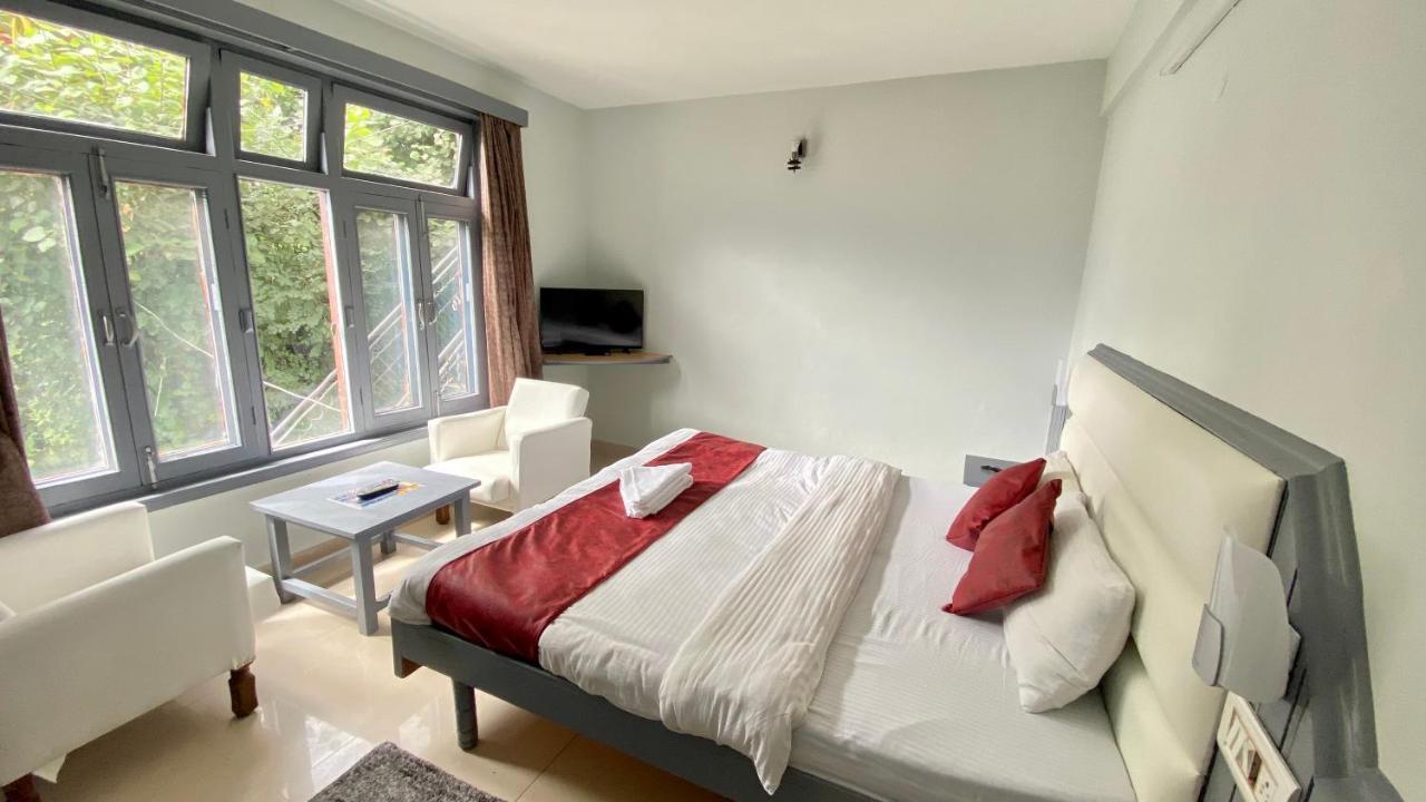 Hotel Meadows View, Near Mall Road Manali 외부 사진
